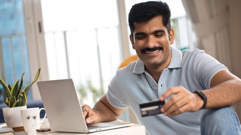 LIC Credit Card illustration